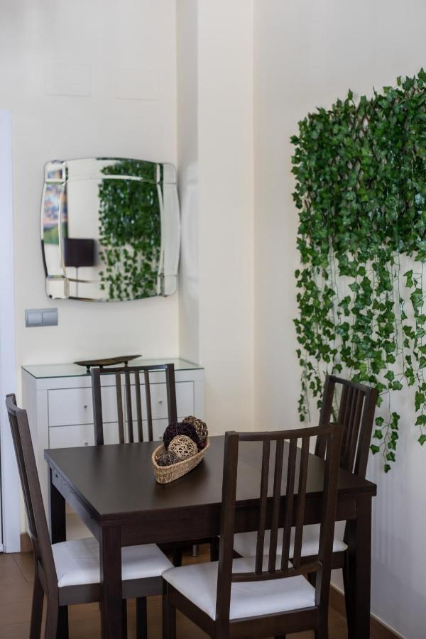 Sol Sevilla Urban Apartment Exterior photo